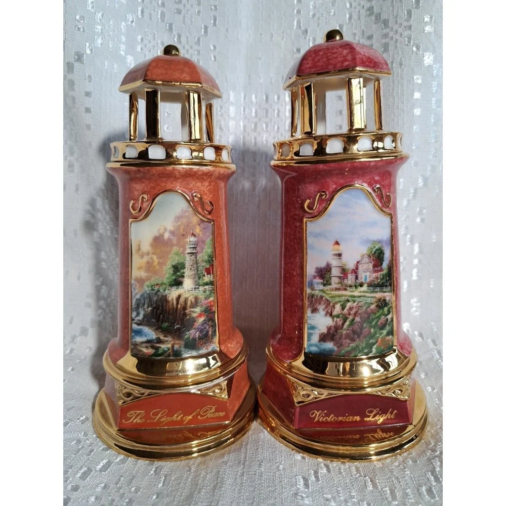 Thomas Kinkade Illuminated Porcelain Lighthouse Figurine‎ Set Of 2 2004